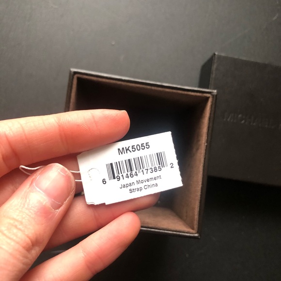 Michael Kors Gold Watch - Picture 3 of 3